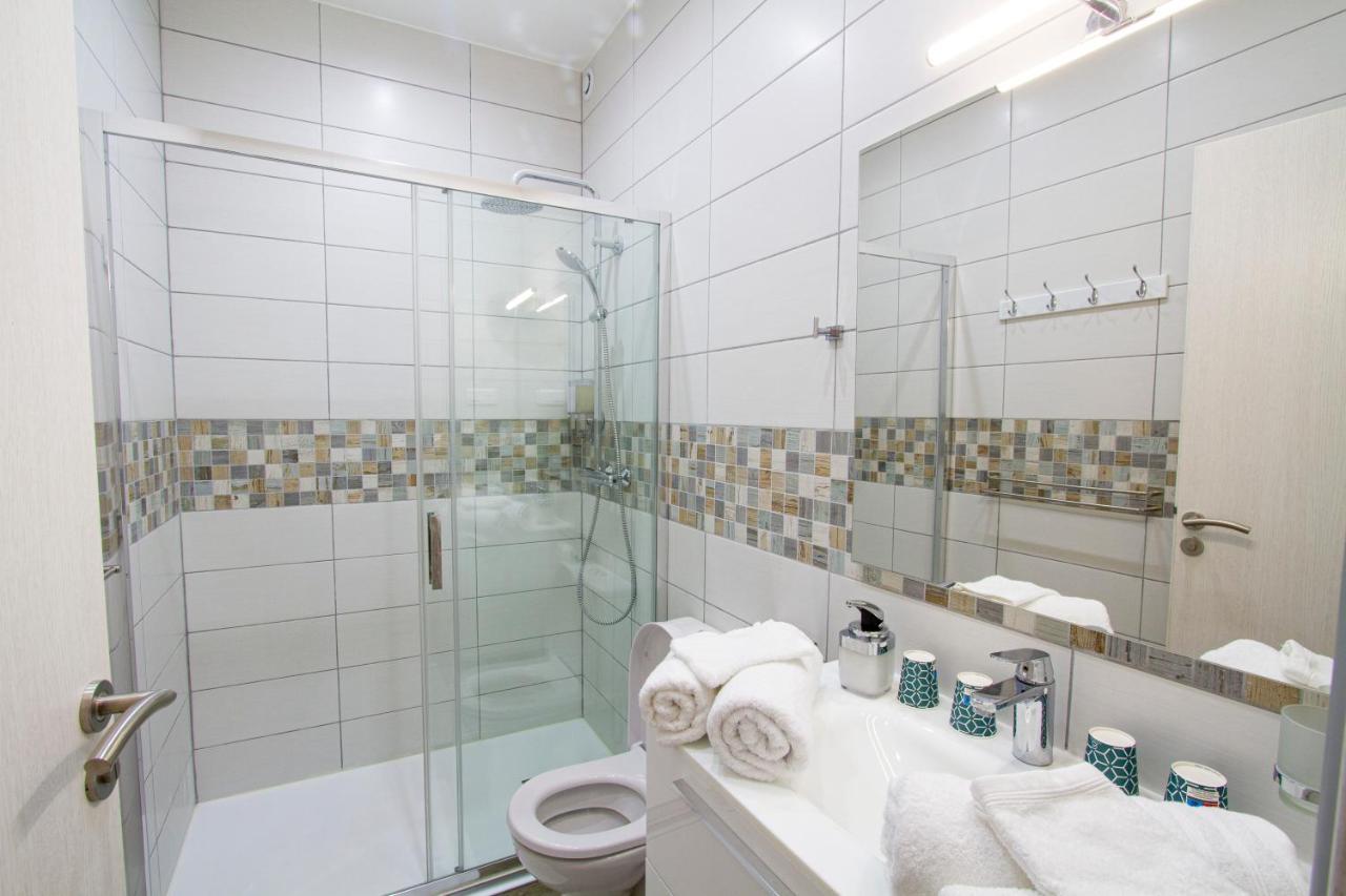 Soleil D'Ete - Netflix & Wifi - Balcon - Climatisation - Parking Gratuit - Check-In 24H24 - Emplacement Velos - Goodmarning Châlons-en-Champagne Exterior foto